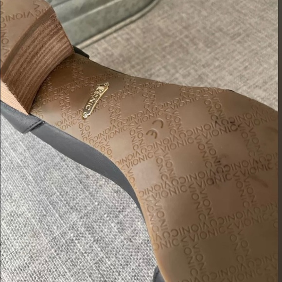 Vionic Solana - Picture 7 of 9